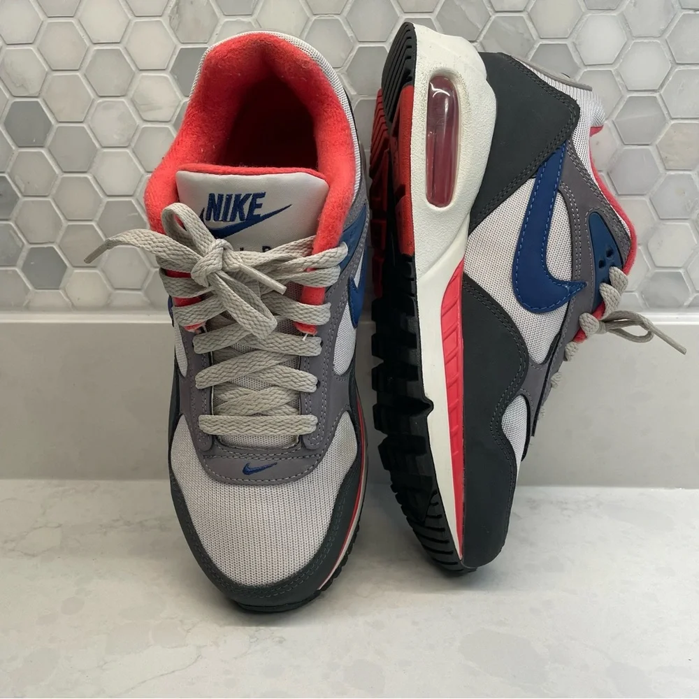 Multi‎ Color Nike Air Women Size 7
